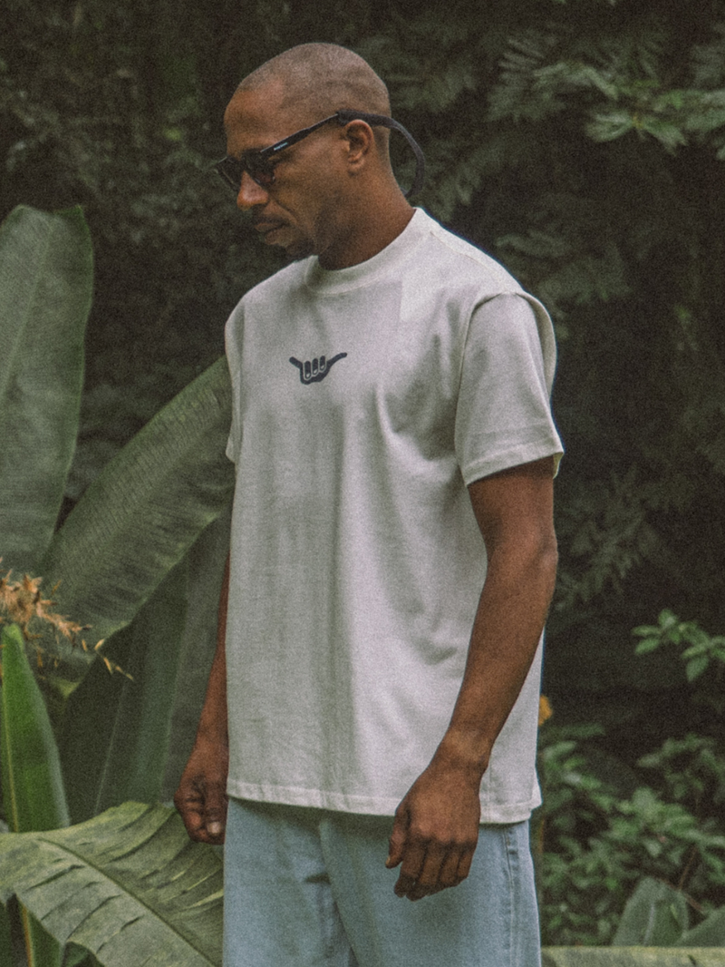 Camiseta Especial Hang Loose Retro Off White