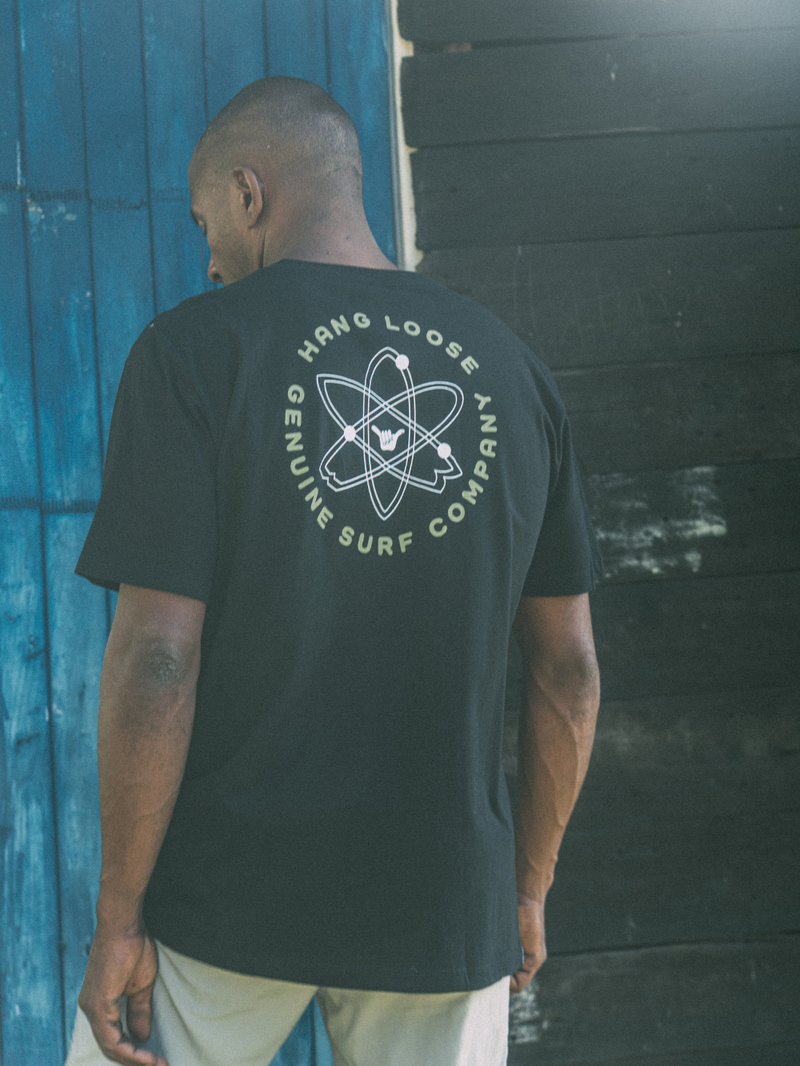 Camiseta Manga Curta Preta Hang Loose Atom