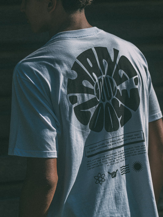 Camiseta Manga Curta Branca Hang Loose Mood