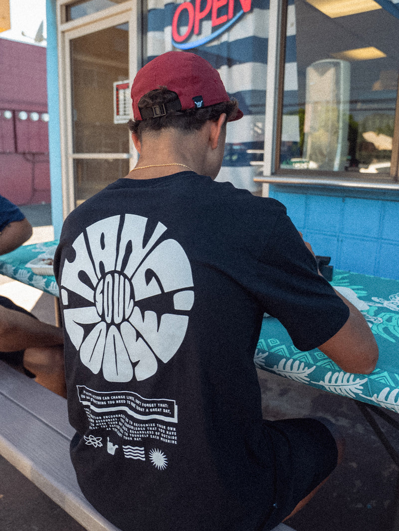 Camiseta Manga Curta Preta Hang Loose Mood