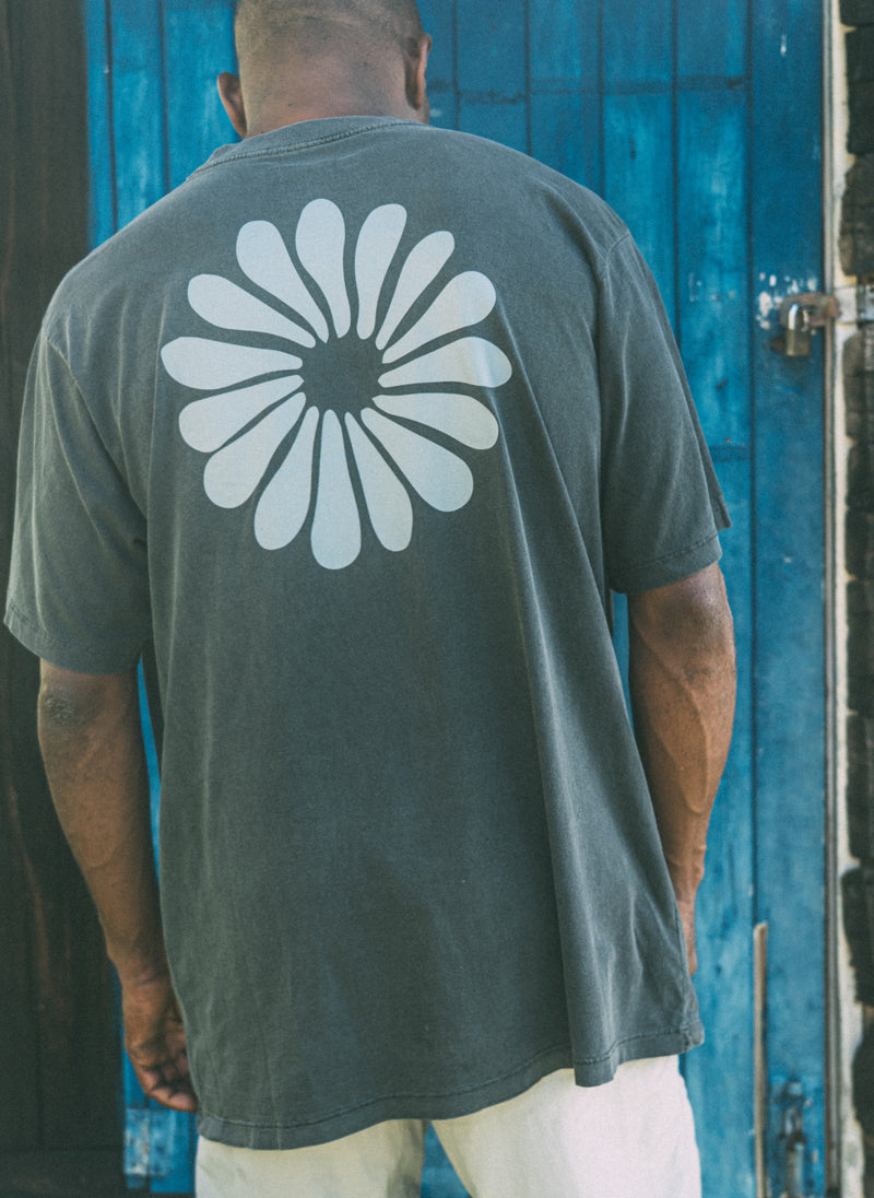 Camiseta Loose Fit Estonada Preta Hang Loose Peace