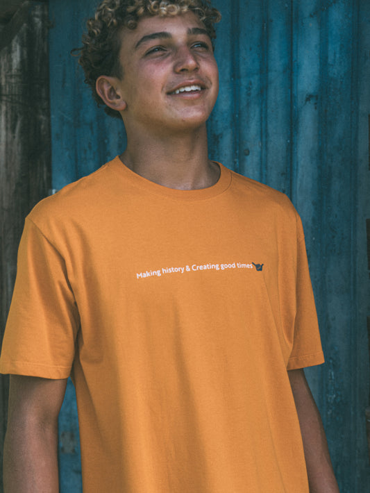 Camiseta Manga Curta Mostarda Hang Loose Goodtimes