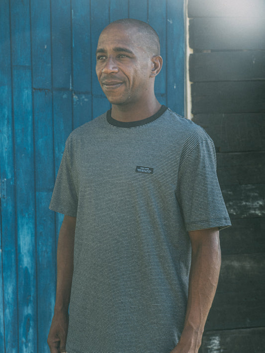 Camiseta Manga Curta Preta Listrada Hang Loose Stripe