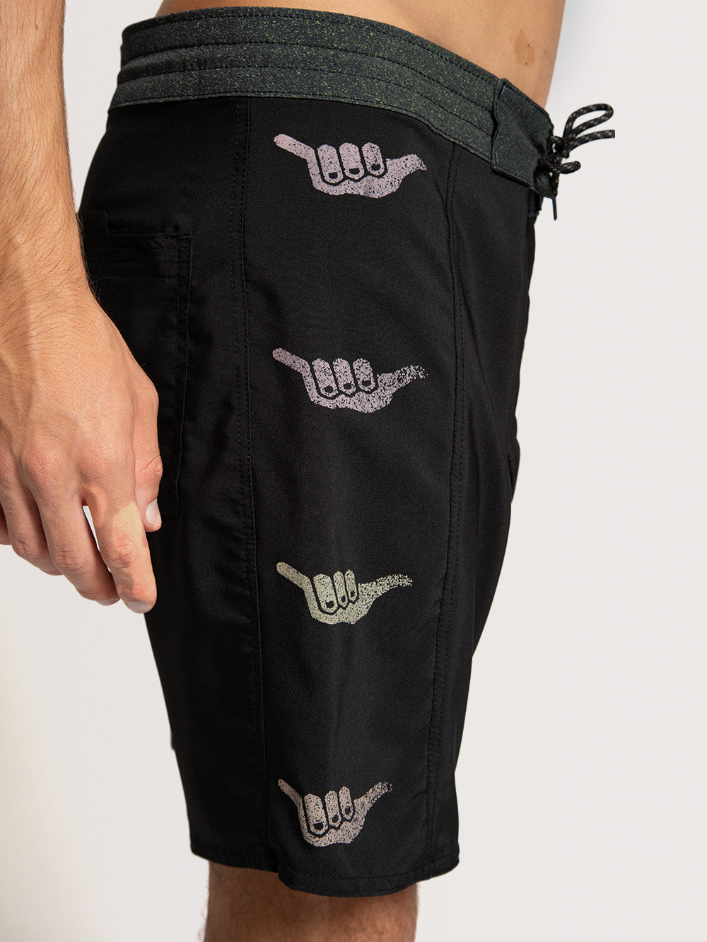 Boardshort Hang Loose Shaka 18'' Preto – Hang Loose Brasil