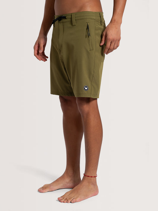 Bermuda Híbrida Verde Hang Loose Core