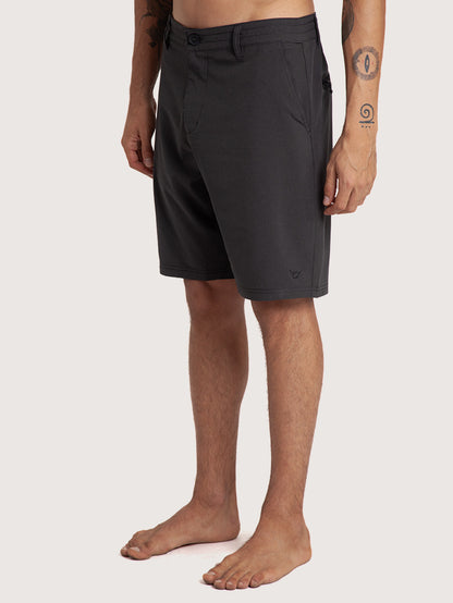 Bermuda Híbrida Hang Loose Zippy Preta com Bolsos em Zíper