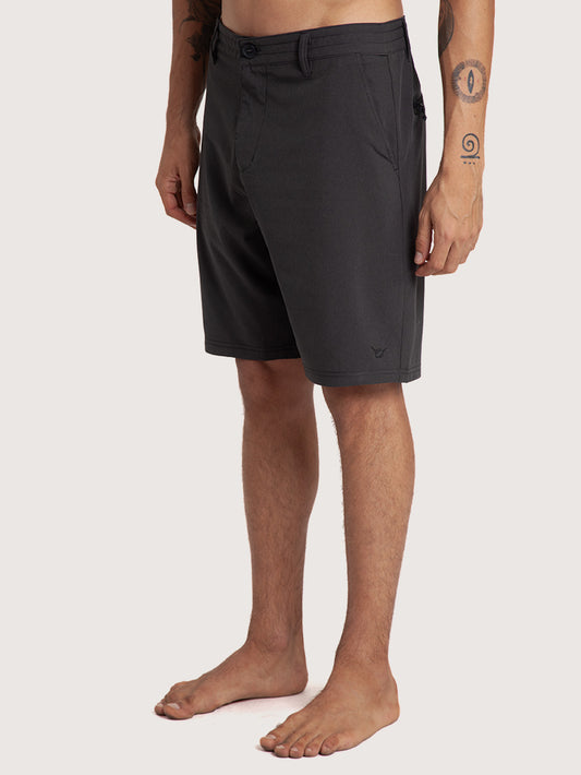 Bermuda Híbrida Hang Loose Zippy Preta com Bolsos em Zíper