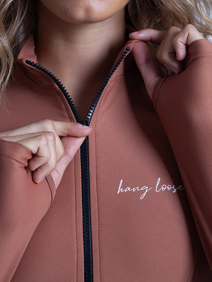 Maiô Manga Longa Marrom com Zíper Frontal Hang Loose Fresh