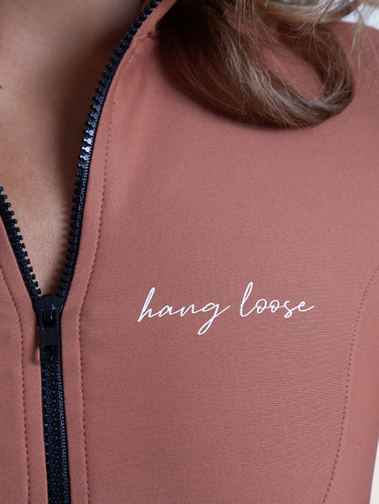 Maiô Manga Longa Marrom com Zíper Frontal Hang Loose Fresh