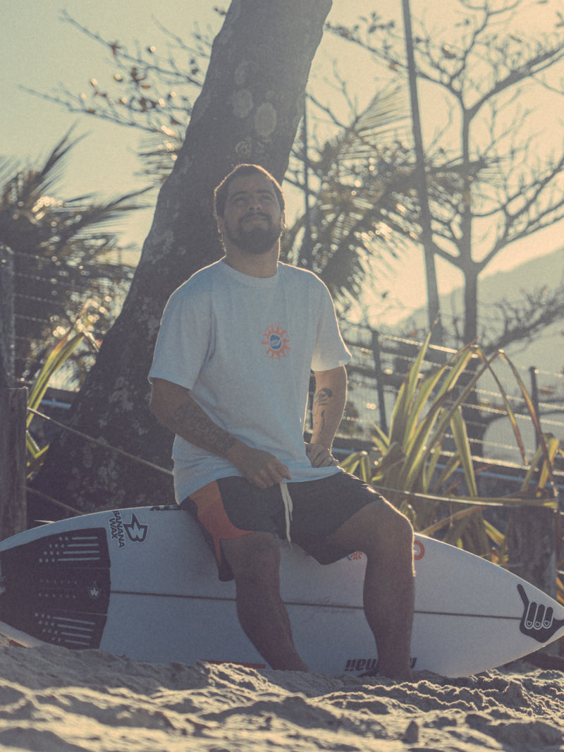 Camiseta Manga Curta Branca Hang Loose Genuine