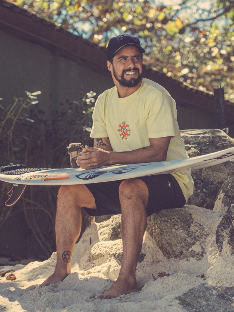 Camiseta Manga Curta Amarela Hang Loose Genuine