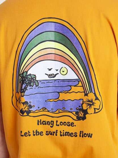 Camiseta Manga Curta Mostarda Masculina Hang Loose Rainbow