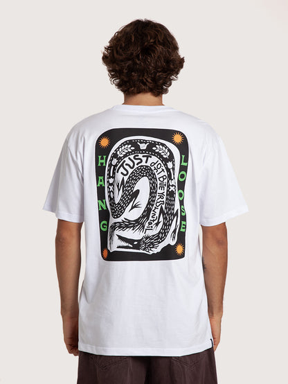 Camiseta Branca Hang Loose Apple