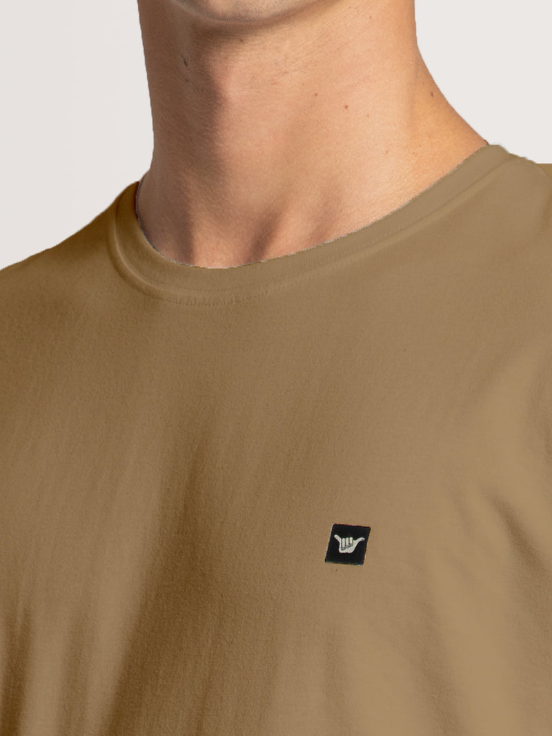 Camiseta Especial Hang Loose Classic Caramelo