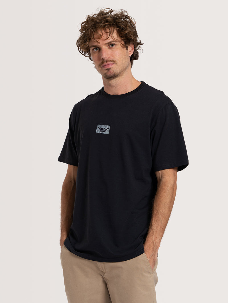 Camiseta Especial Preta Hang Loose Retro