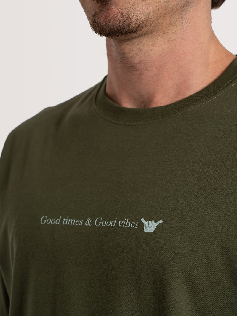 Camiseta Especial Verde Militar Hang Loose Vibes