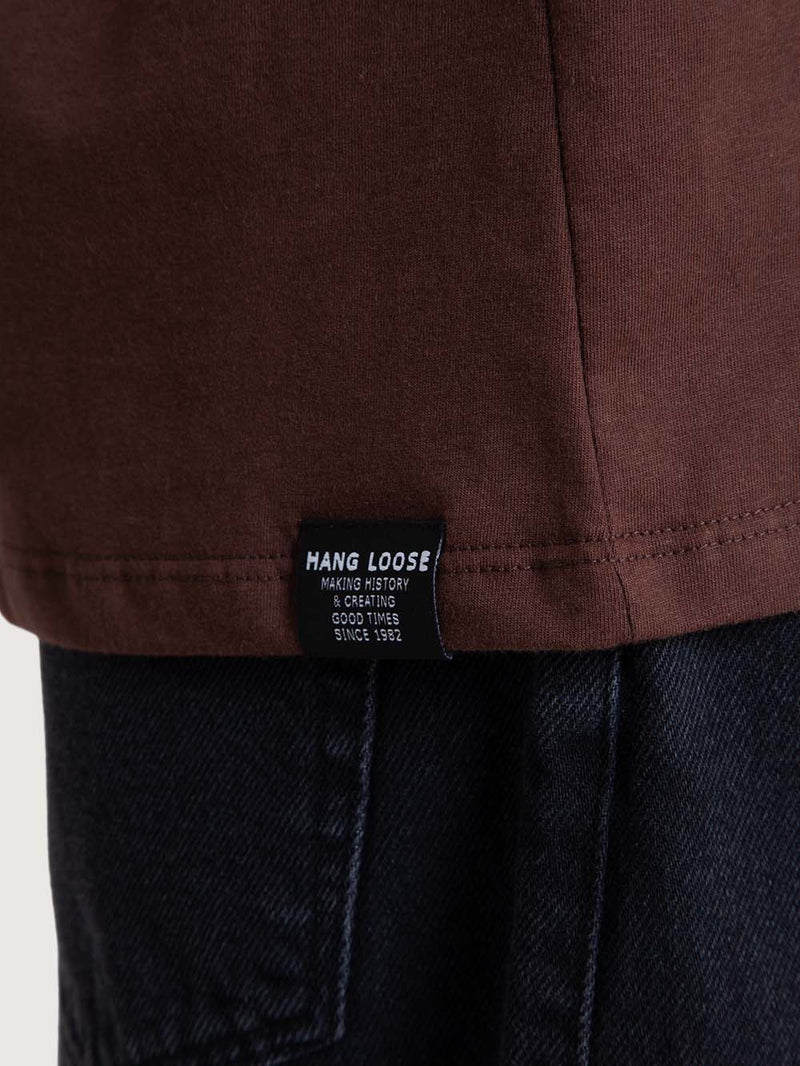 Camiseta Loose Fit Marrom Masculina Hang Loose Typo