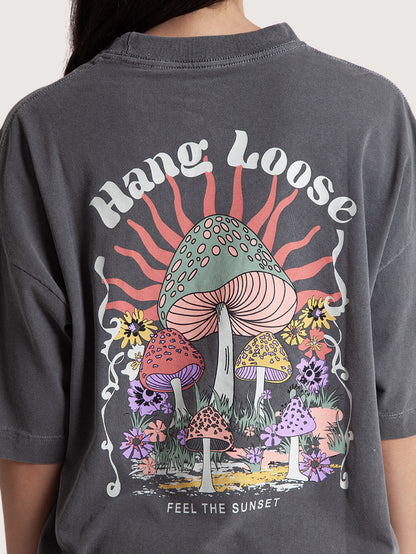 Camiseta Especial Preta Hang Loose Mushroom