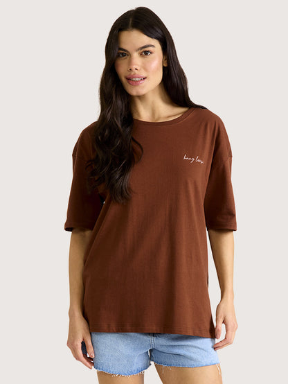 Camiseta Hang Loose Beach Club Marrom Feminina