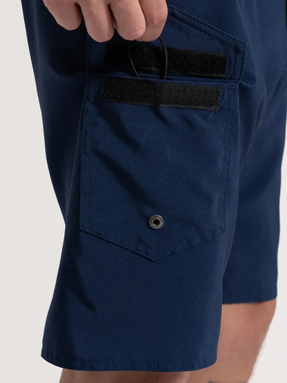 Bolso lateral do boardshort Heather. Modelo possui fecho com velcro.